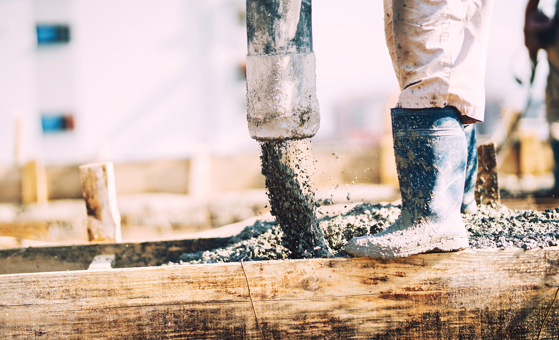 Elevating Concrete Pours: Benefits of Using Vibrator Backpacks for Consistency