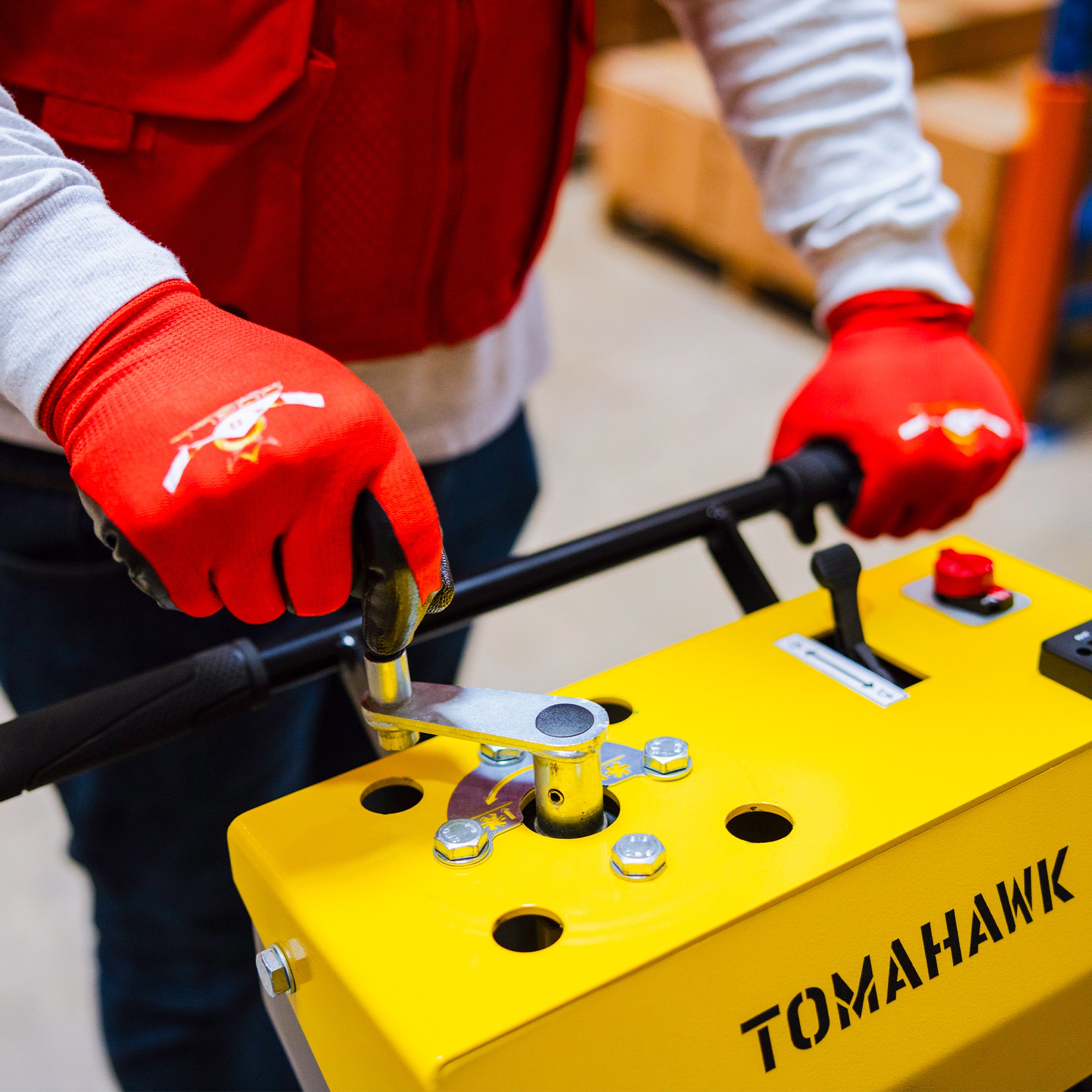 8" Crack Chaser Concrete Repair Saw with 13 HP Honda GX390 Engine