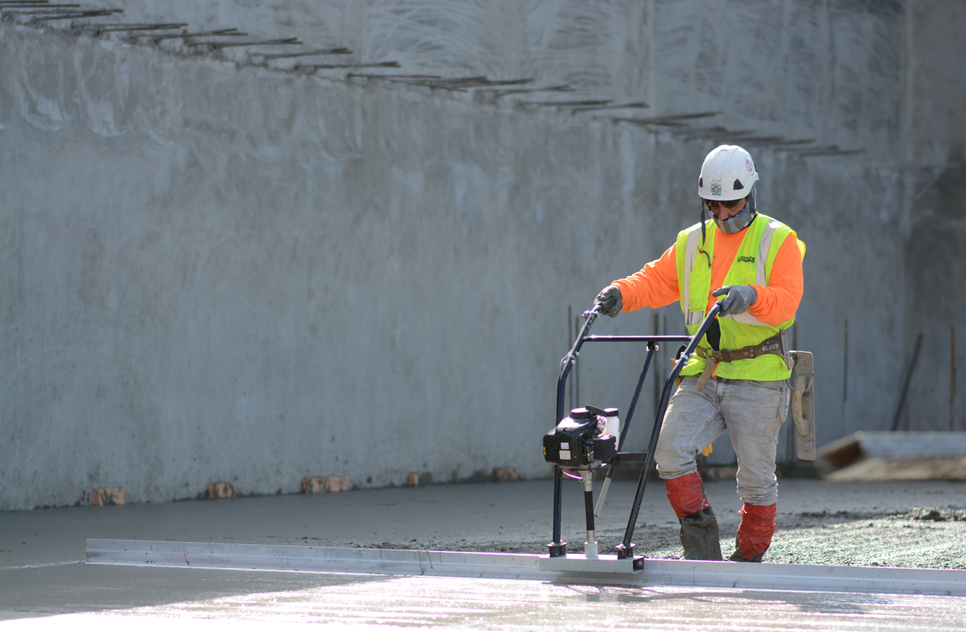 How To Assemble And Start Up A Tomahawk TVSA-T Power Screed