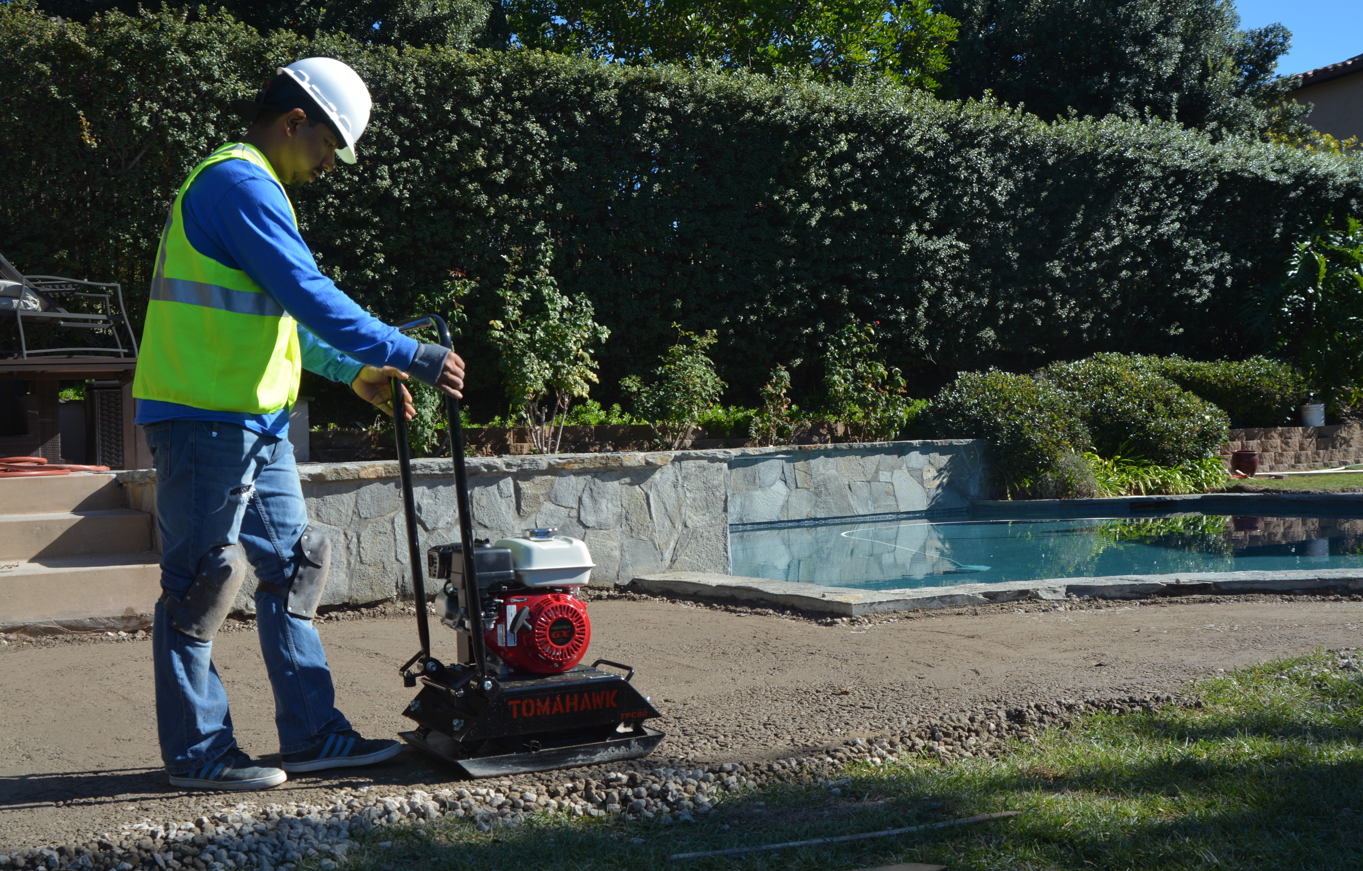 How To Assemble And Start Up A Tomahawk TPC80H Plate Compactor