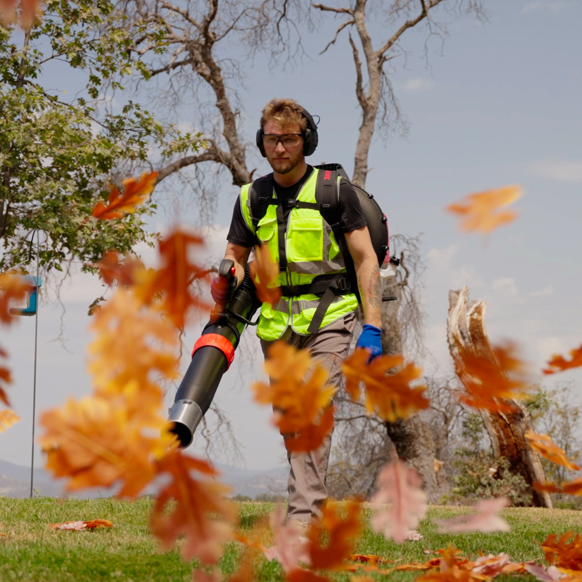 79.9cc Commercial Backpack Leaf Blower 1,272 CFM 222 MPH Lightweight Professional Gas Powered Blower Landscaping Lawn Care Property Maintenance