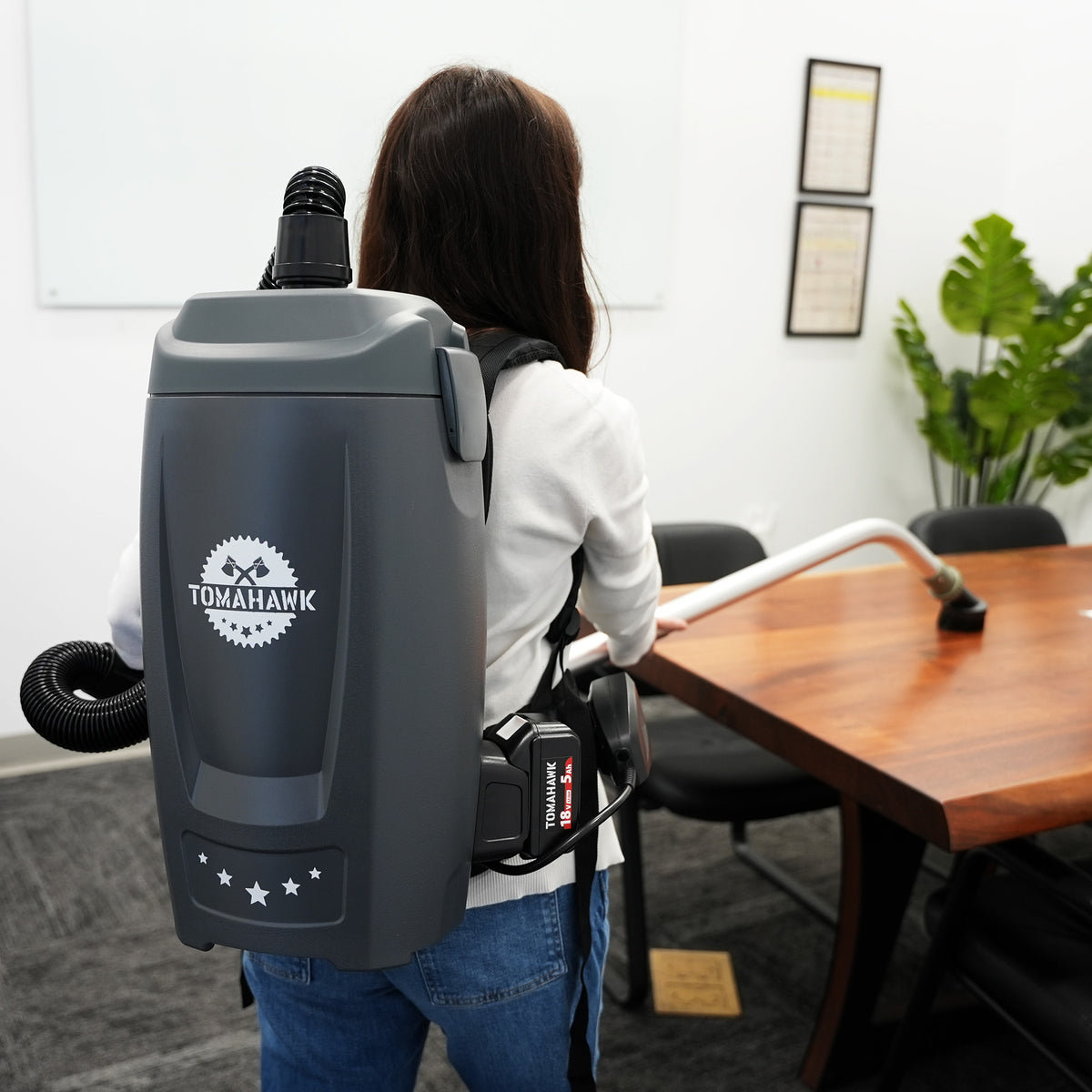 18V Battery Powered Backpack Vacuum 6L for Janitorial Cleaning – Light
