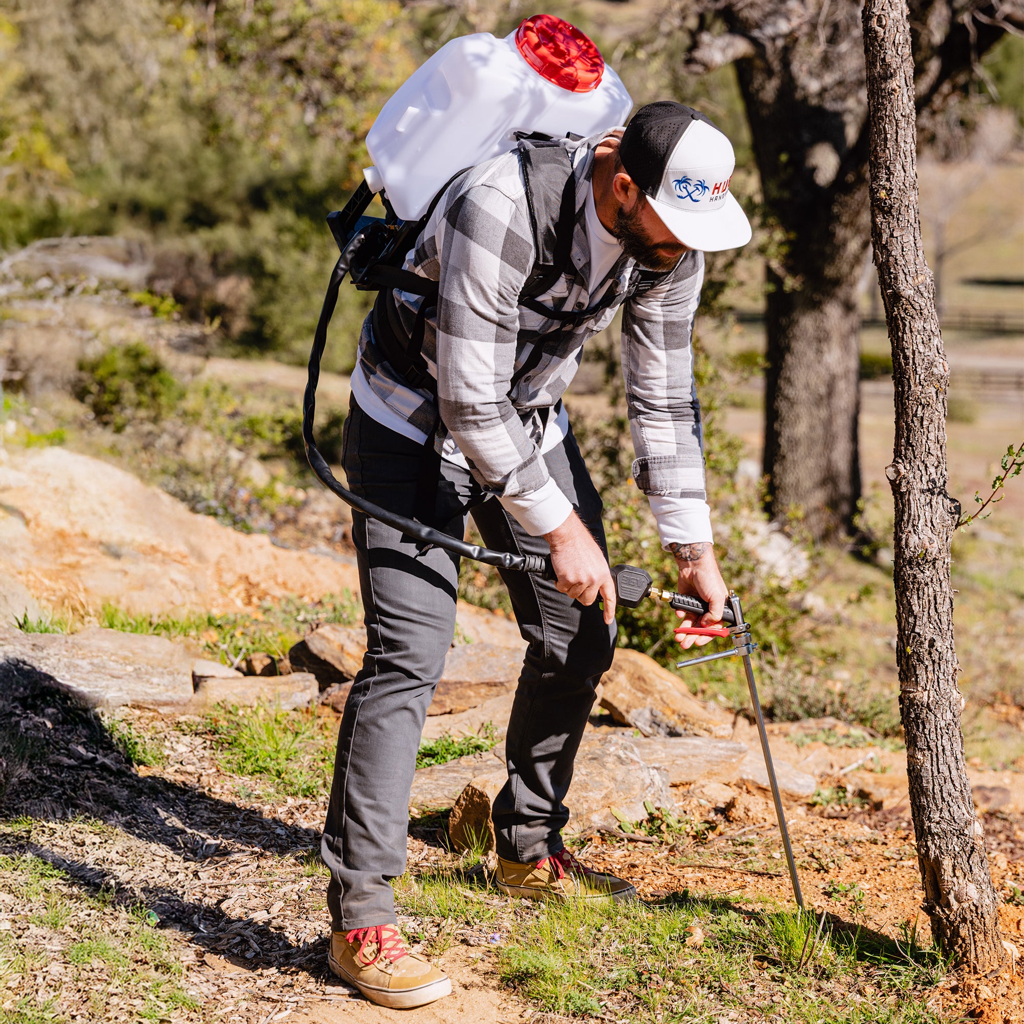 5 Gallon Battery Powered Backpack Sprayer 36V Electric 30 Ft Reach Adjustable Flow for Lawn, Pest, Weed, and Fertilizer Applications
