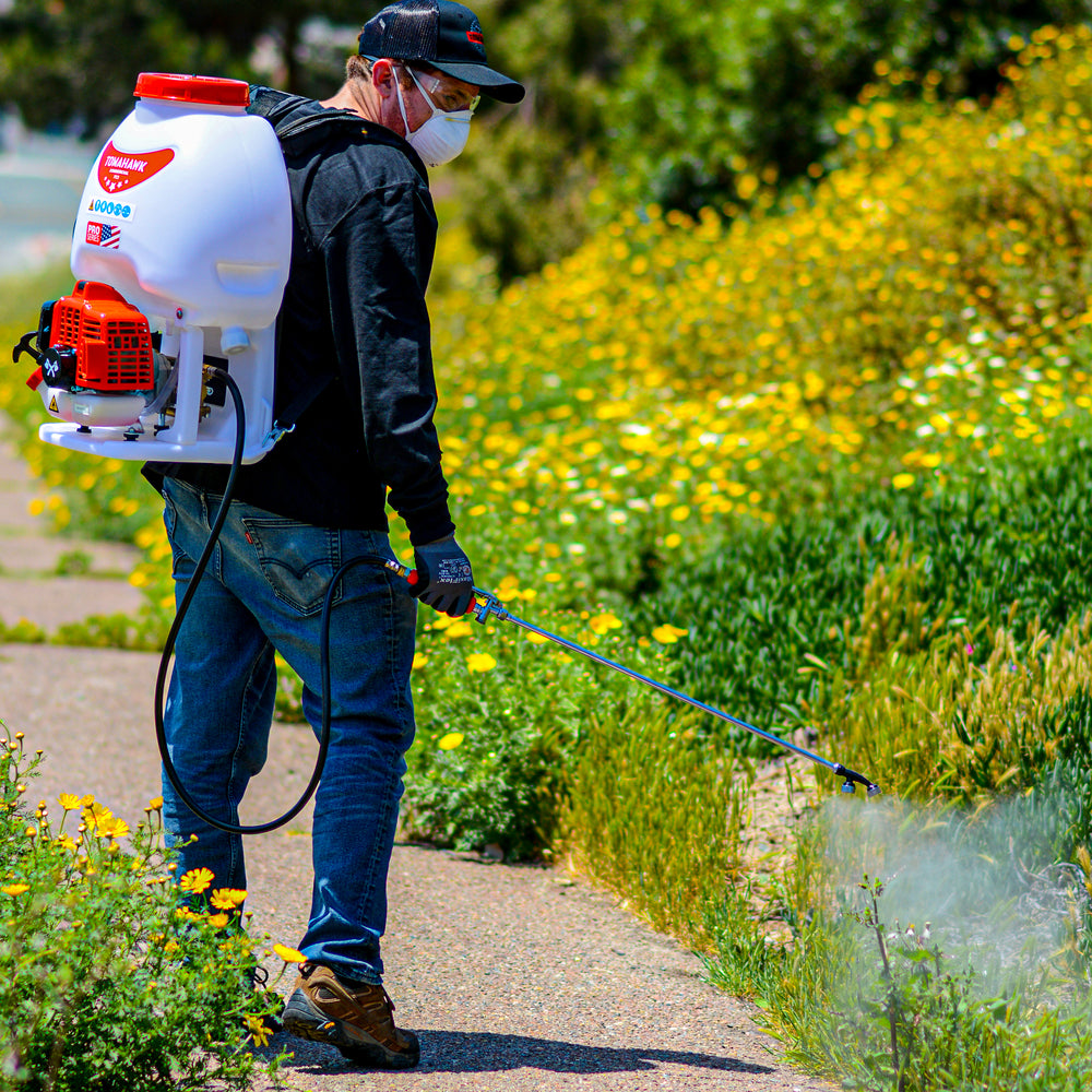 Spray Backpack Backpack Sprayers for Lawn, Garden & Pest Control | Tomahawk